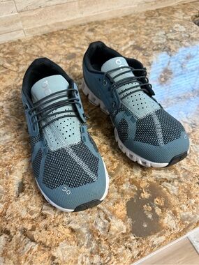 On Running Cloud Women’s Running Shoes - green